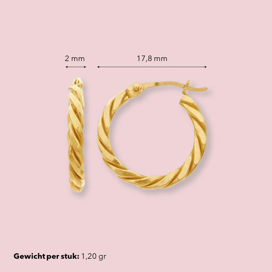 Gewoven hoepeloorbellen